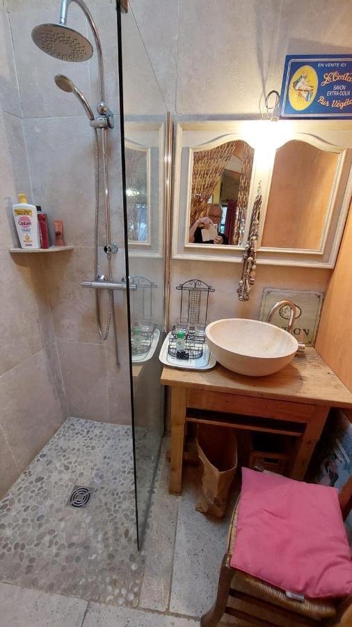 L'Olivier Sur La Place La Rochegiron Ngoại thất bức ảnh